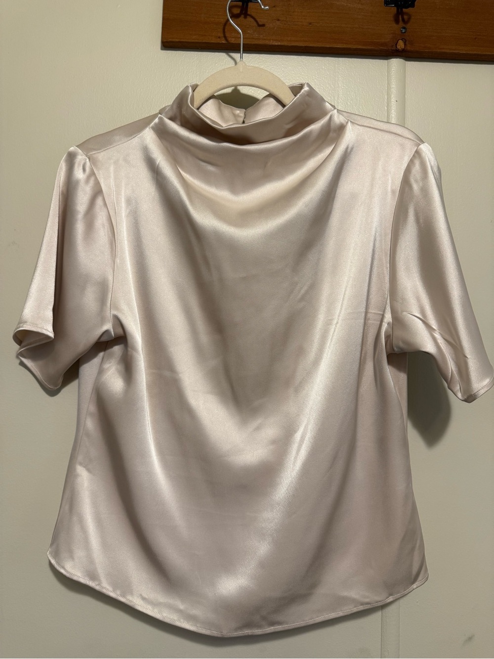 ROARI Vivien blouse Champagne color size 6